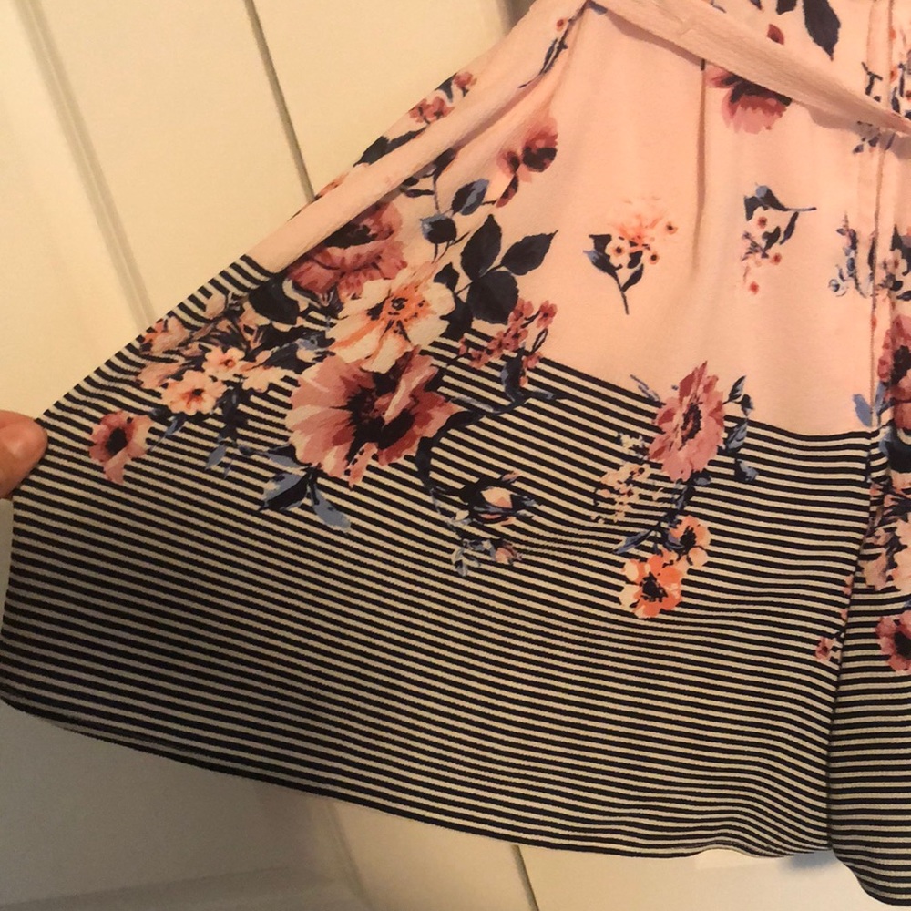 Cute romper - Picture 3 of 4